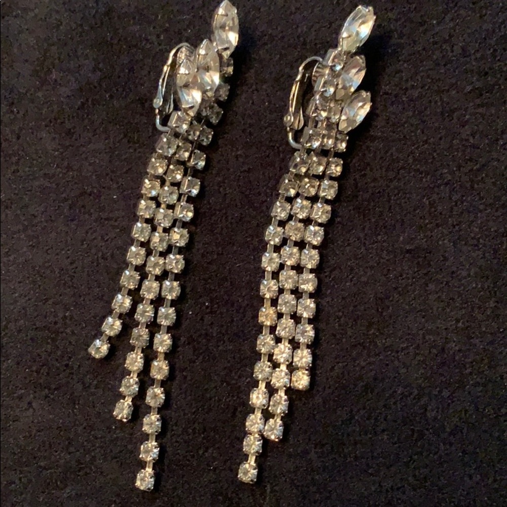 Rhinestone drop earrings